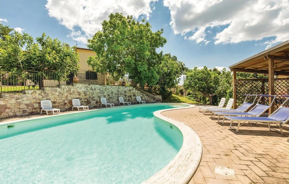 Awesome Apartment in Giano Dell'umbria PG With 2 Bedrooms, Wifi and Outdoor Swimming Pool