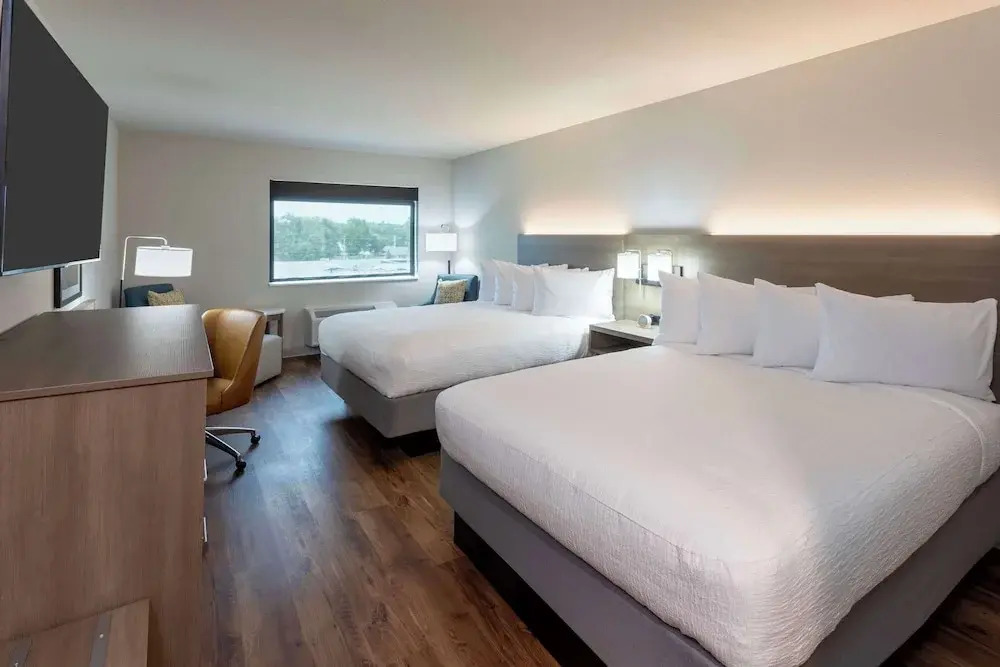 GrandStay Hotel & Suites Johnston-Des Moines, IA