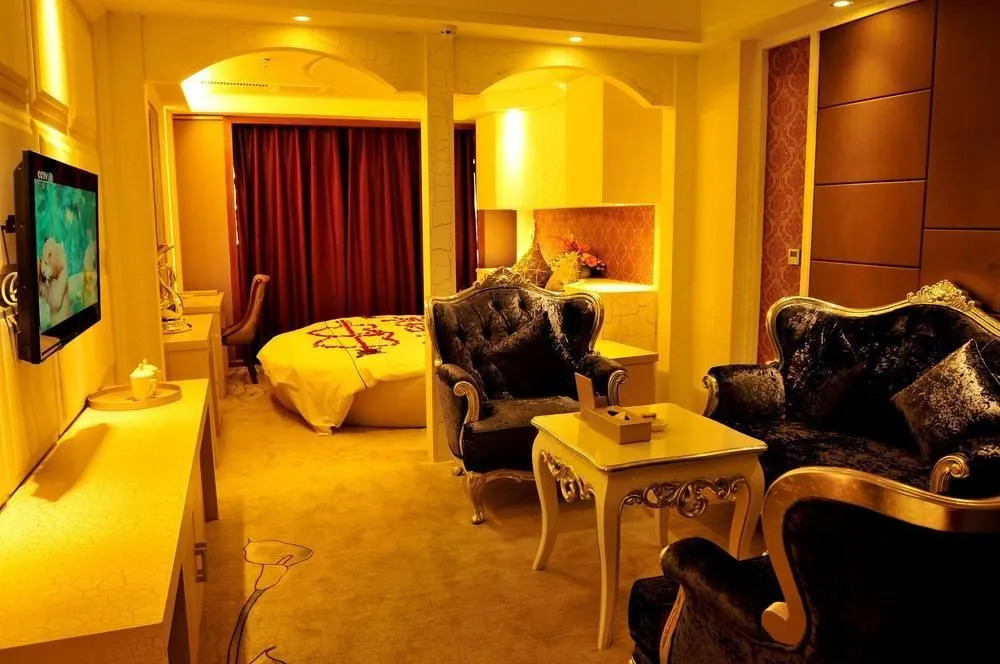 Xintiandi Hotel