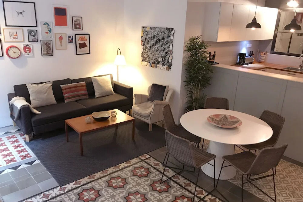Avenida Apartments Sepulveda