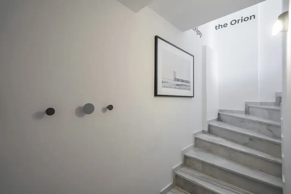 Kosmos Luxury Residences