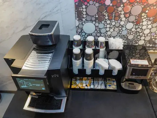 Yuzhan No.8 Art Hotel (Shanghai Beach Branch)