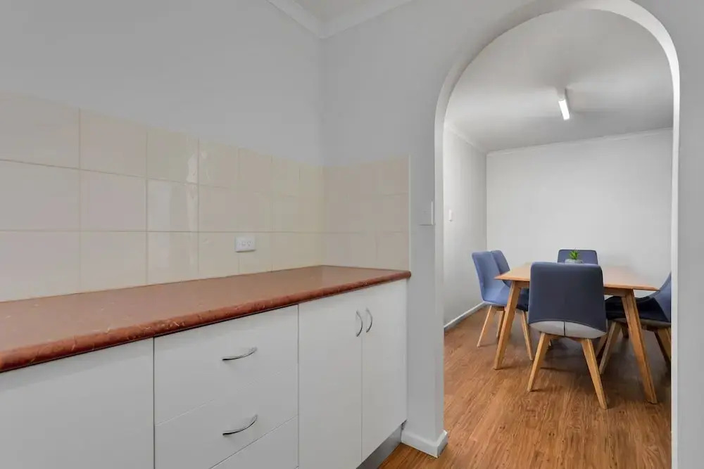Elphin Serviced Apartments