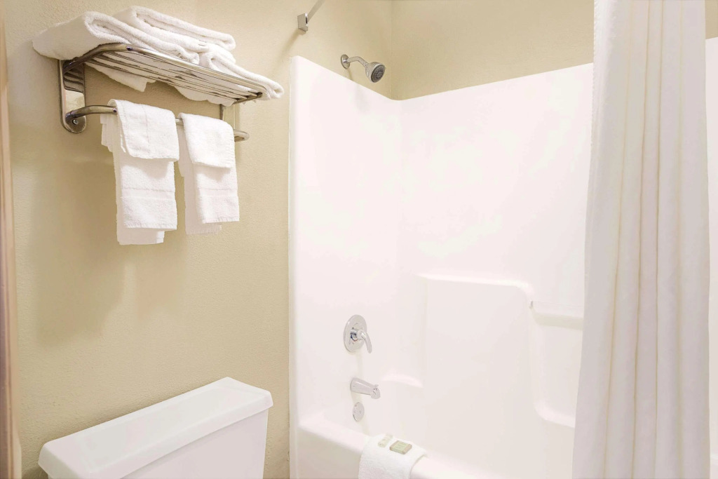 Super 8 By Wyndham Charlotte Downtown Area