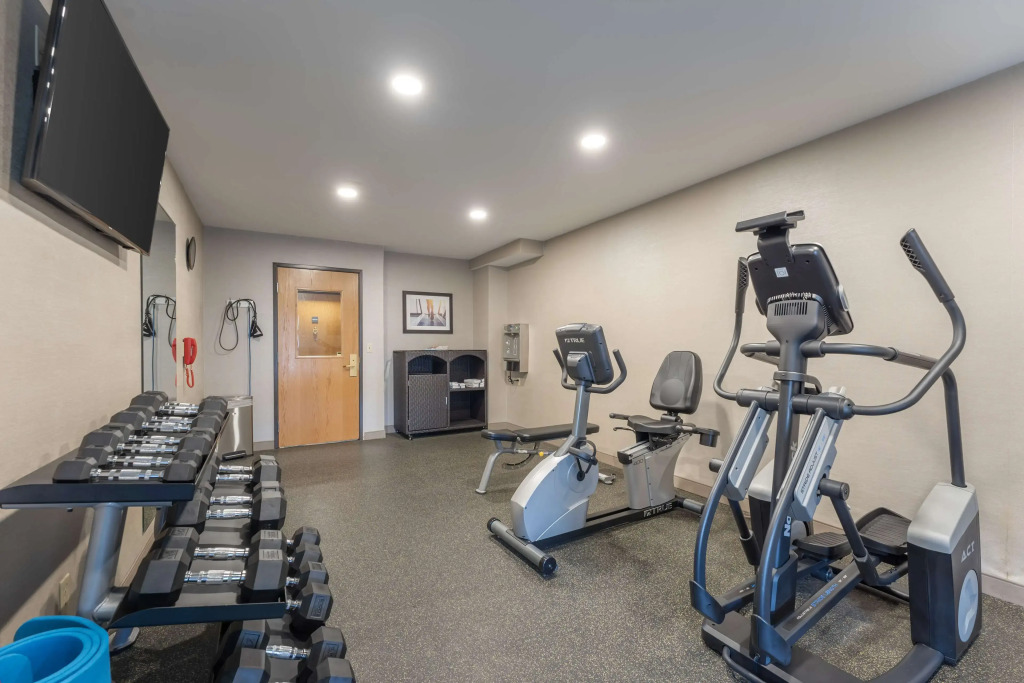 Best Western St. Clairsville Inn & Suites