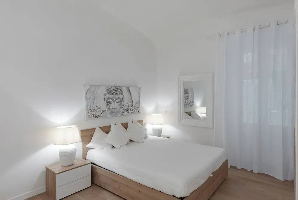 Vatican home for seven people