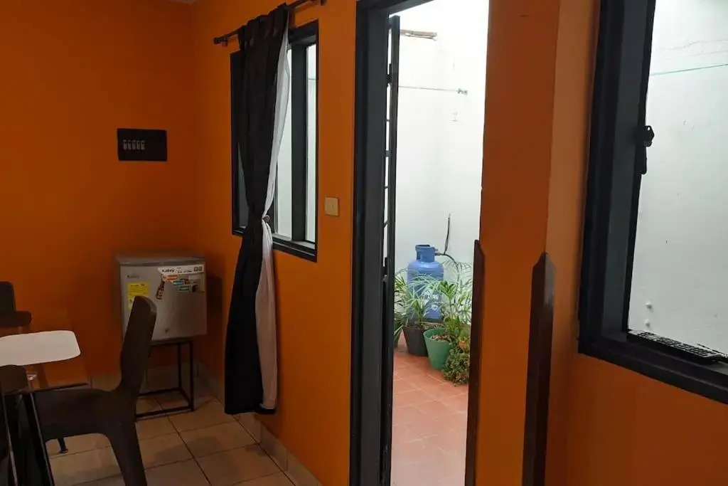 Espectacular y muy bien localizado apartamento en el corazón de San Gil, junto a agencias de turismo, restaurantes, Gallineral, transporte, supermercado, panaderia, parking I 3