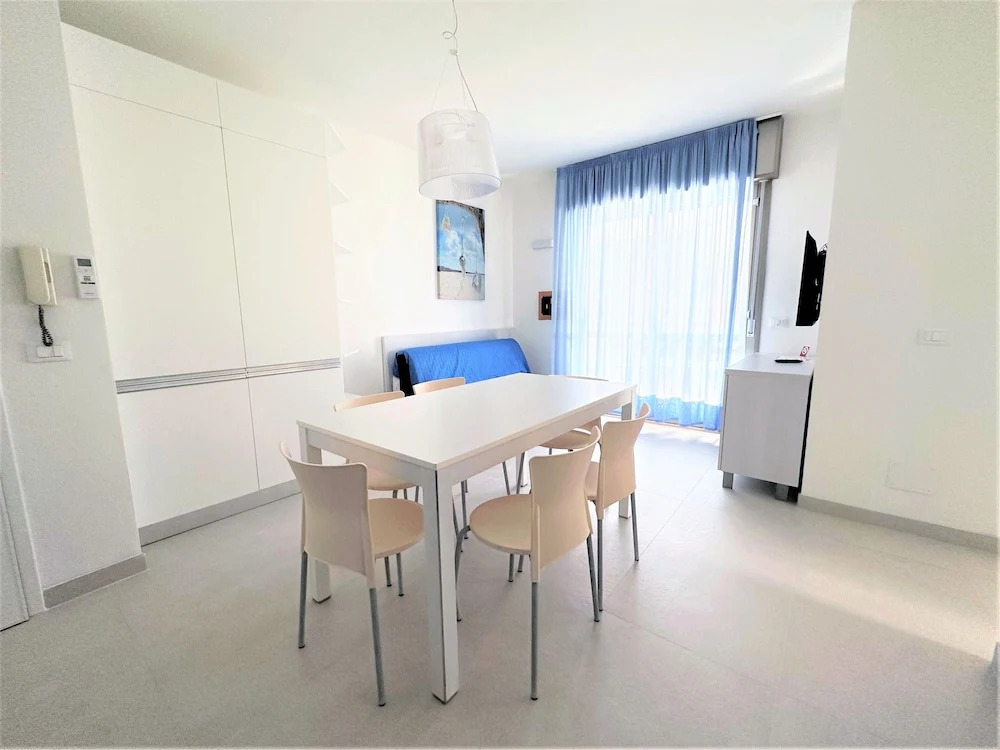 Stylish Bibione Flat With Pool Access