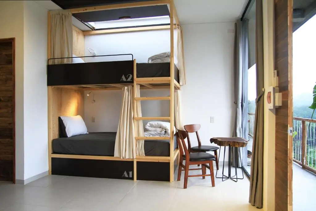 NANO Eco-Hostel
