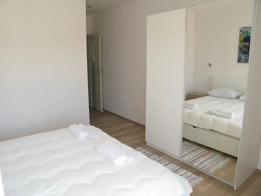 A2 - Modern apt With Balcony, sea View & Parking