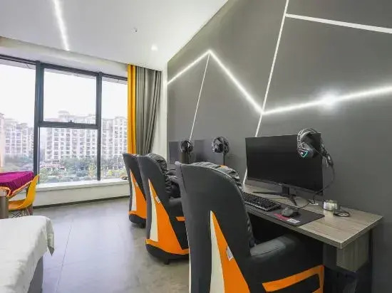 Hualu E-sports Hotel