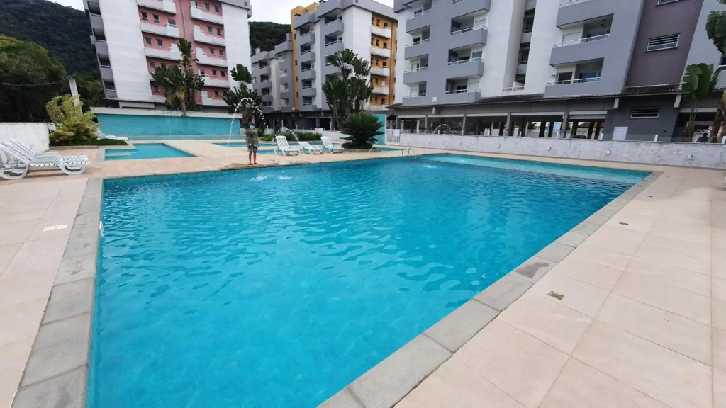 Apartamento com piscina em Ubatuba perto da praia