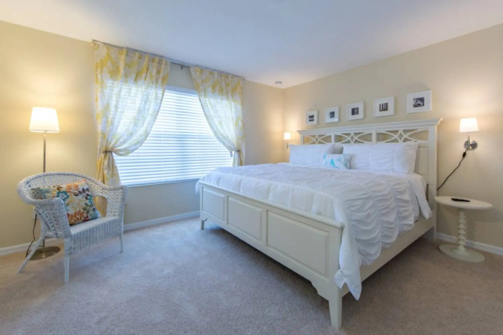 Comfortable villa at Storey Lake Resort near Disney