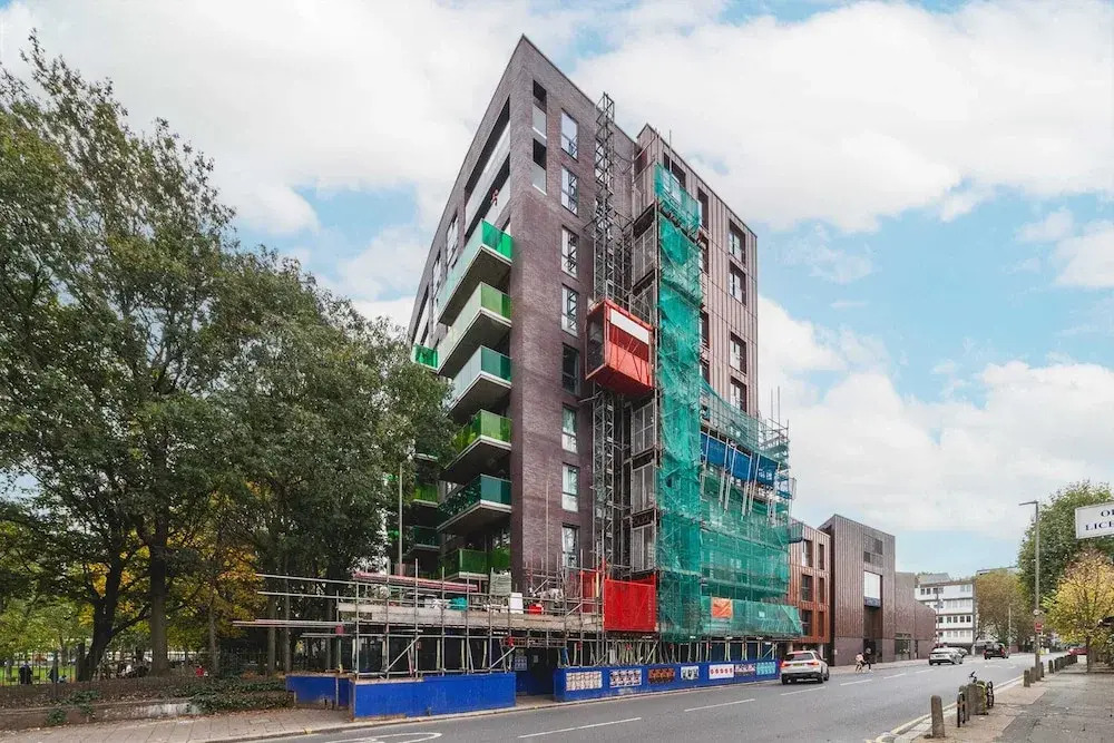 Stylish Three-bedroom Battersea Flat