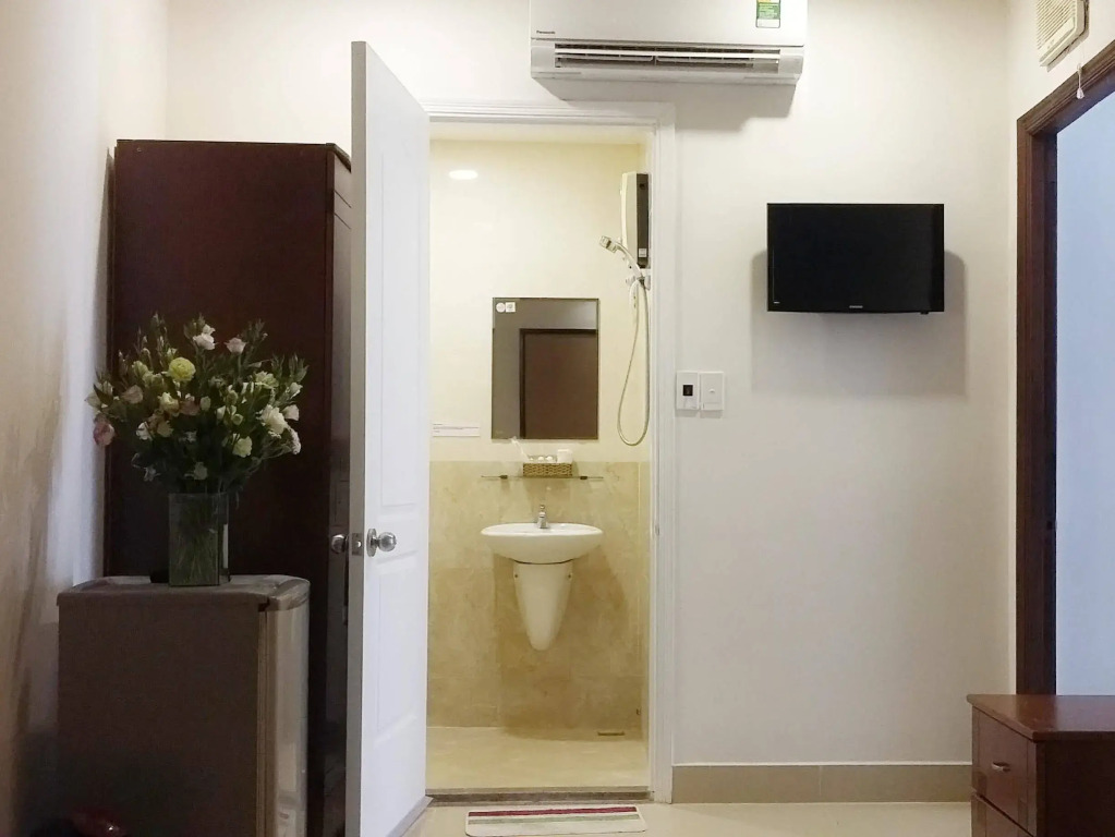 Giang Son 3 Hotel