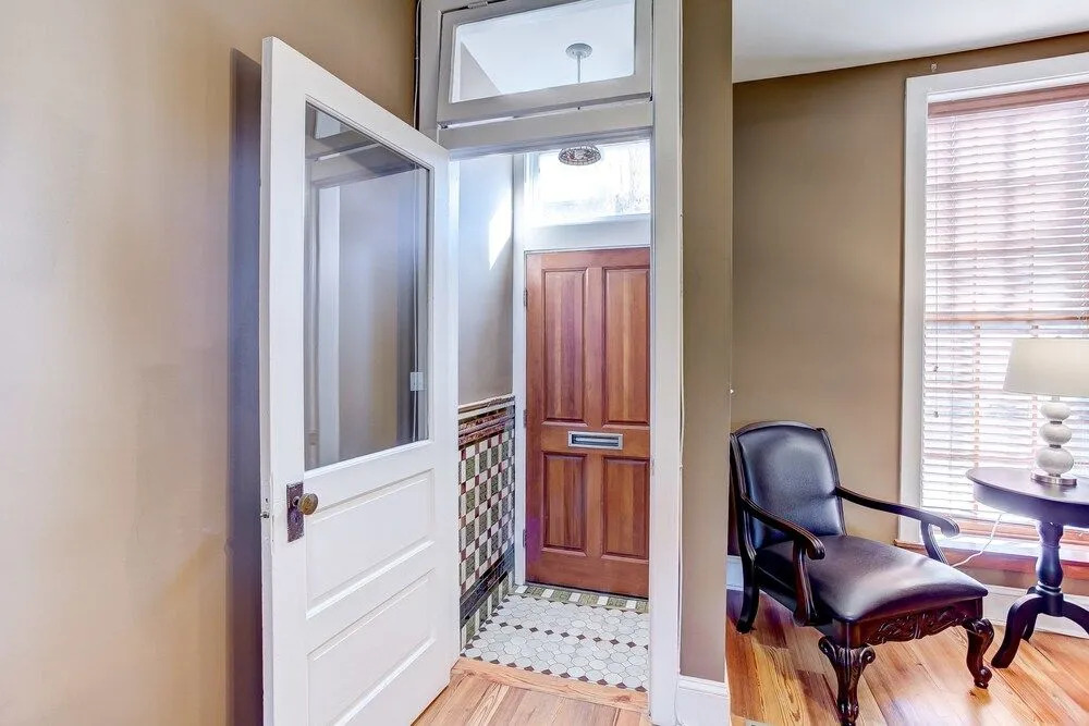 Luxurious Historic Home 1 Block From Inner Harbor