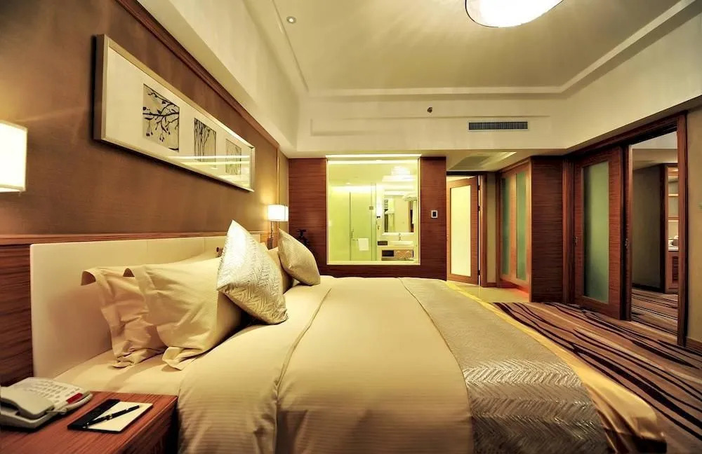 Xiangsheng Century Hotel