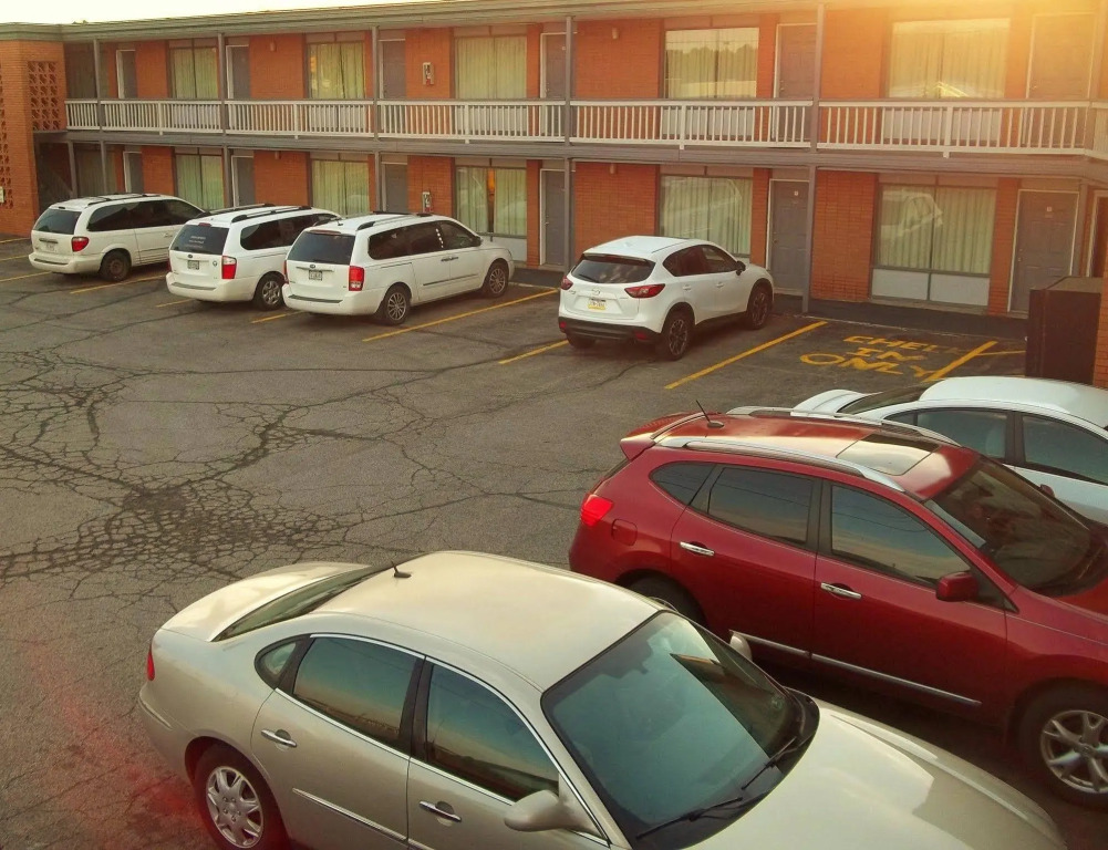 Royal Motel