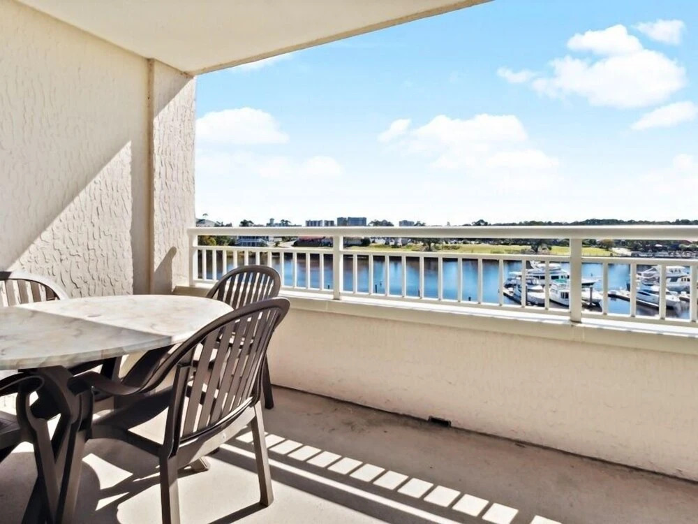 Yacht Club Villas #2-405