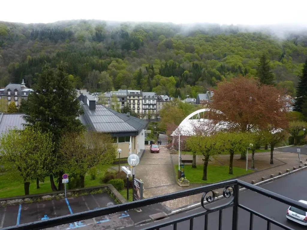Appartement Mont-Dore, 3 pièces, 6 personnes - FR-1-608-12