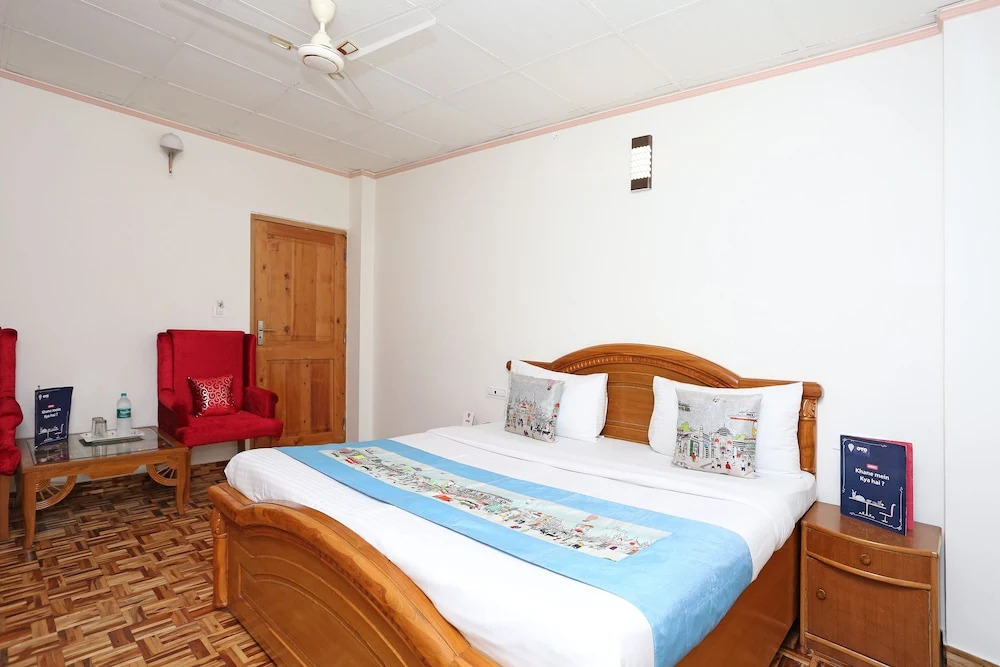 OYO 7138 Acharya Cottage