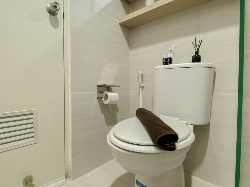 Neat And Homey 2Br For 3 Pax At Podomoro Golf View Apartment