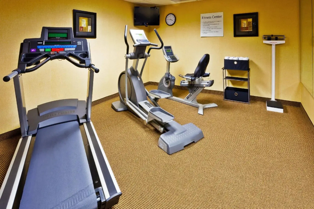 Holiday Inn Express Hotel & Suites Memphis/Germantown by IHG