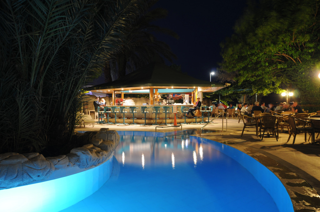 Tropical Beach Hotel