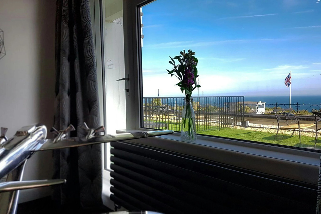 Cumberland Hotel