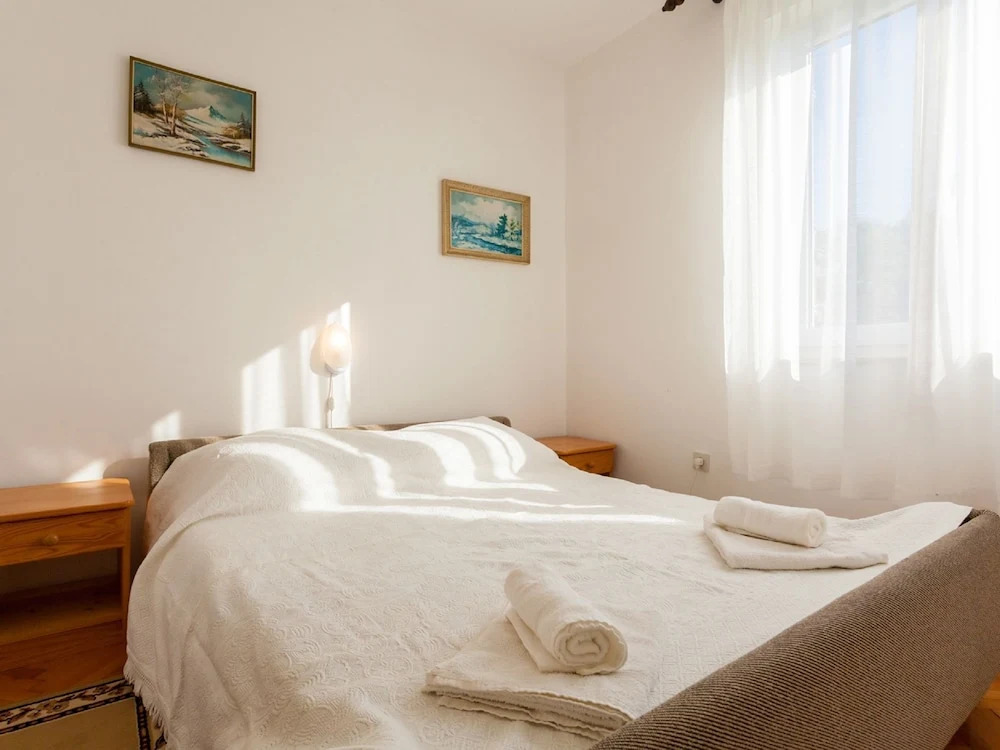 Pleasant Apartment in Malinska With Balcony