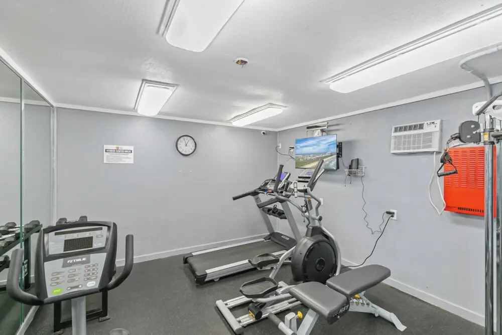 3BR w/ Wraparound Balcony: Suntide III - Unit 901