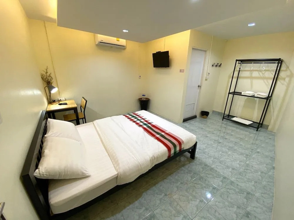 Gate 2Hostel