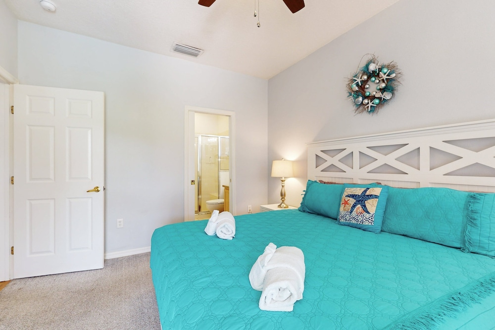Single-story Home With Private Pool, Wifi, Central AC, WD and Full Kitchen