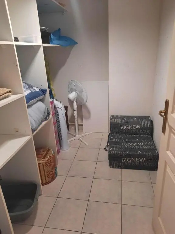 joli F2 46m2 menton centre, balcon,parking
