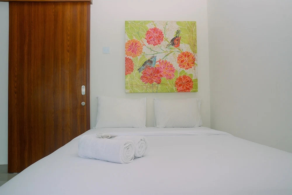 Cozy Living 1BR at Grand Kamala Lagoon Apartment By Travelio