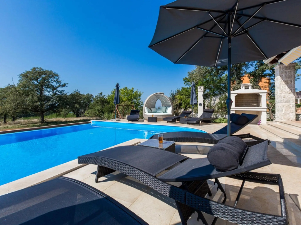 Villa in Deklici with Infinity Pool & Sea Views