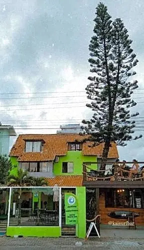 BRAVA POINT Pousada e Hostel