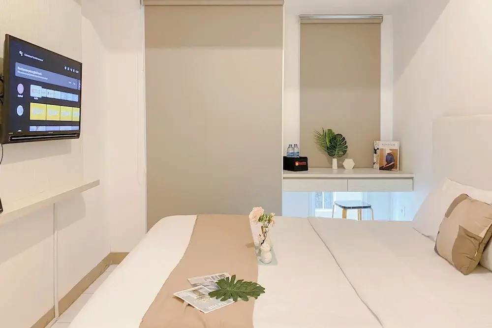 Comfy Studio at 9th Floor Tokyo Riverside PIK 2 Apartment