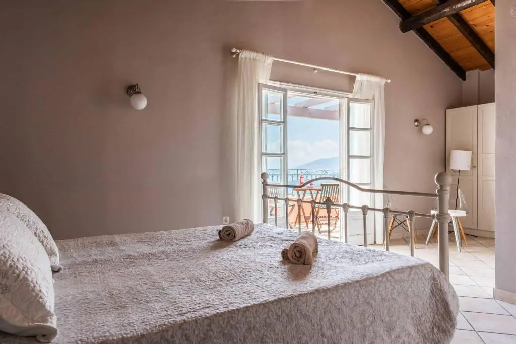 Villa Aloni Sinies
