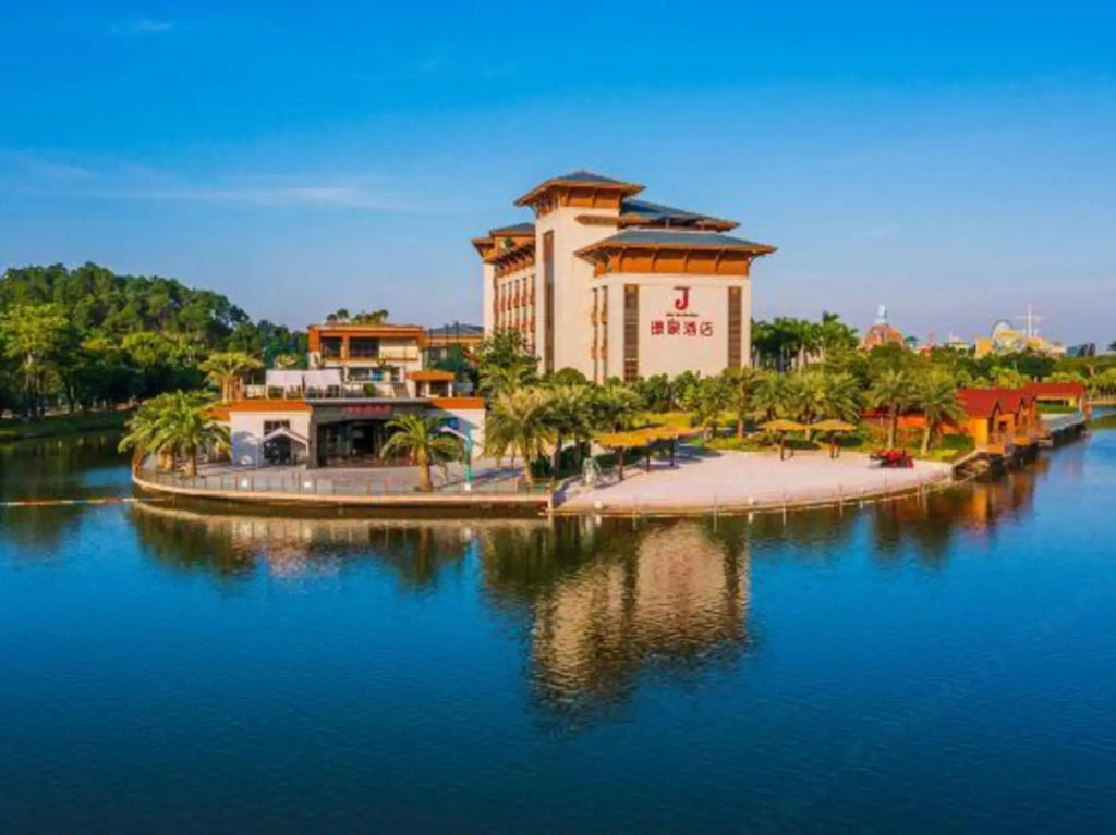 Yulin Jolie Vue Bontique Hotel（Kra Bay and Garden Expo Garden）