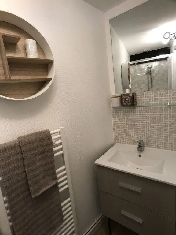 Bel Appartement Avec Cour Privative