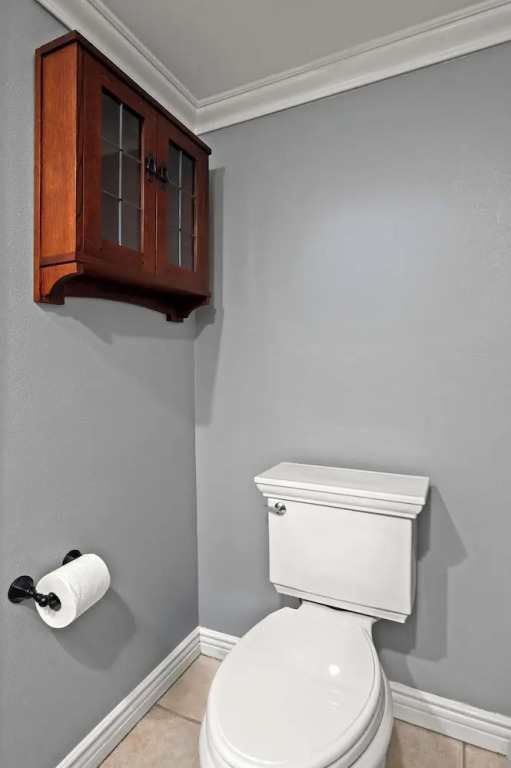 Luxury Hilltop Pool Villa with Stunning City Views