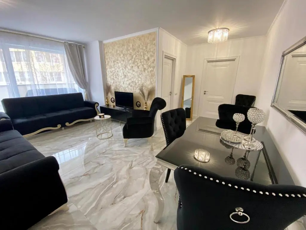 Luxury Apartament & Parking