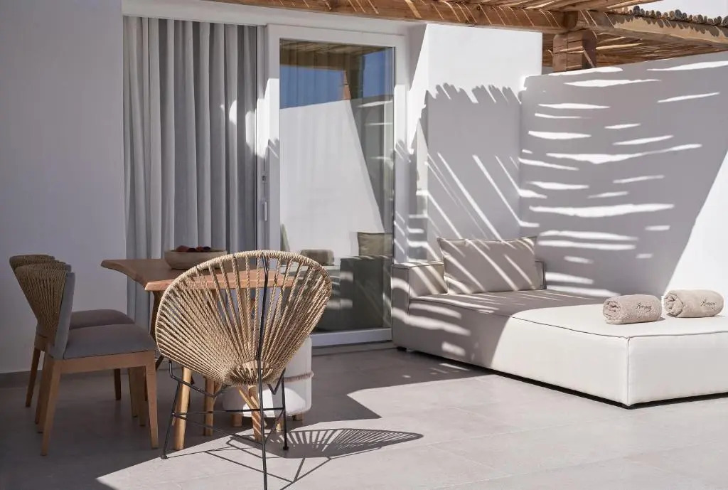 Armony Suites Milos