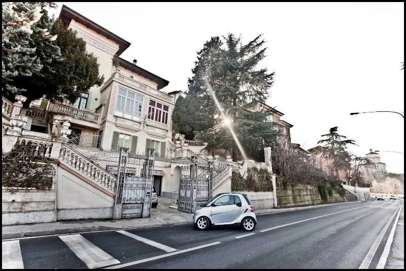 Sixlove Gate Lanza