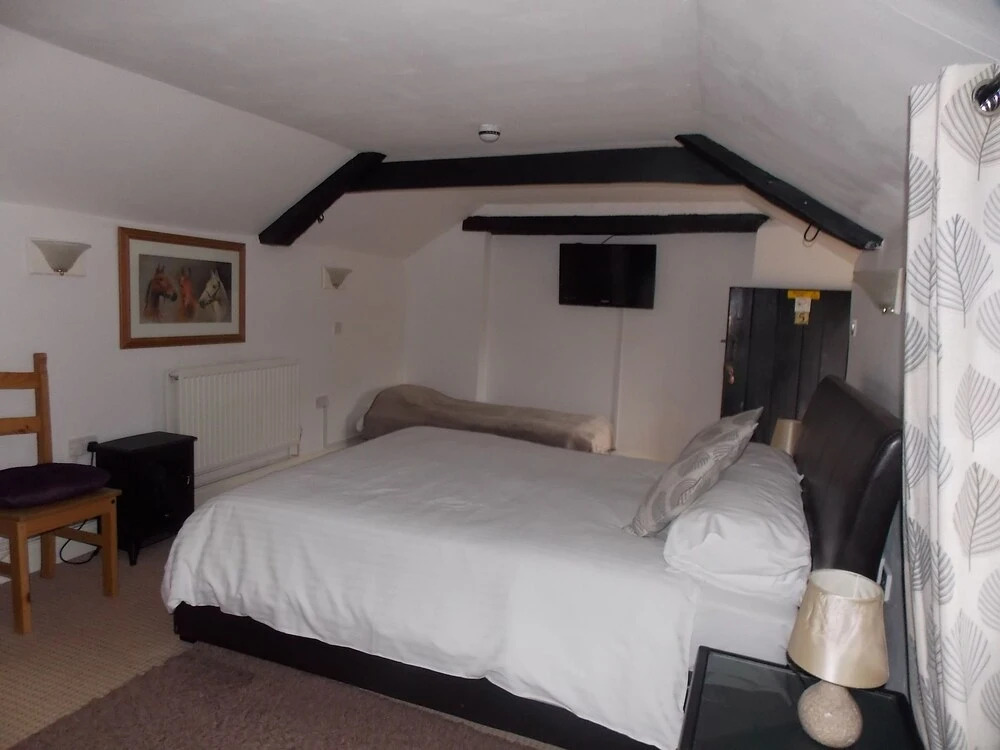 Fitzhead Inn