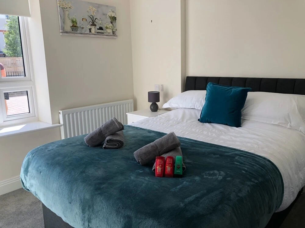 Queens Court Apartment