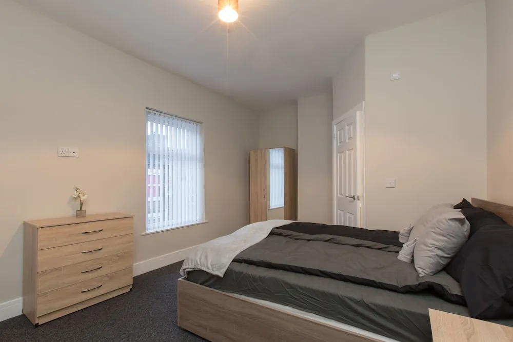 Townhouse @ 66 Rose Street Stoke