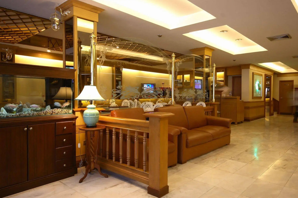 Wall Street Inn, Bangkok