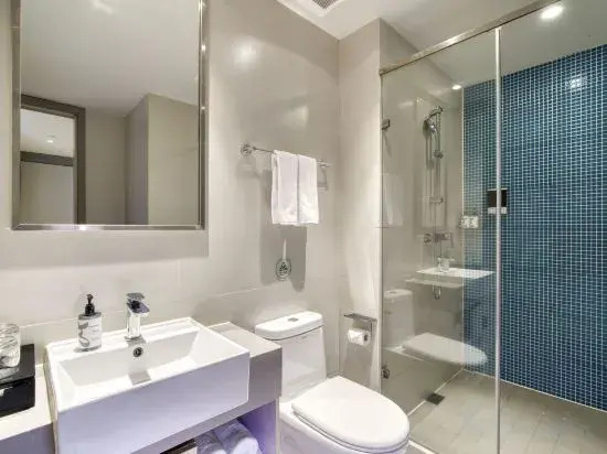 Homeinn Selected Hotel (Lishui High-Speed Railway Station Wanda Plaza)